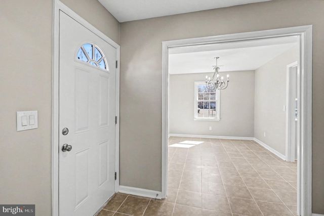 1619 MEADOW DR, Fredericksburg, VA 22405