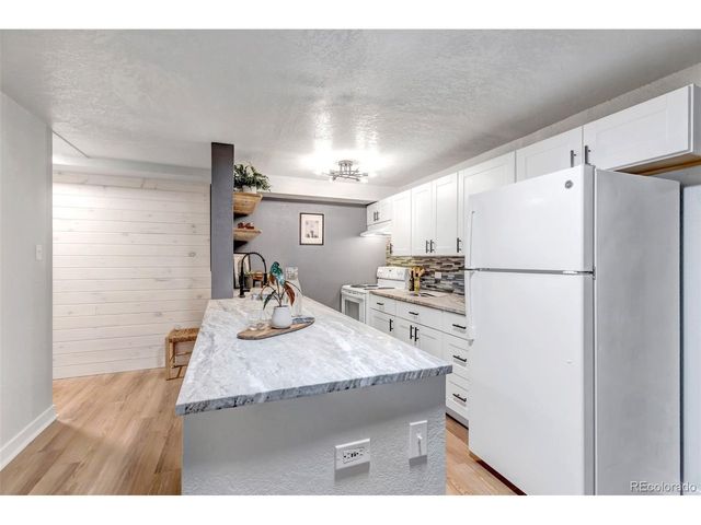 3047 W 47th Ave 105, Denver, CO 80211
