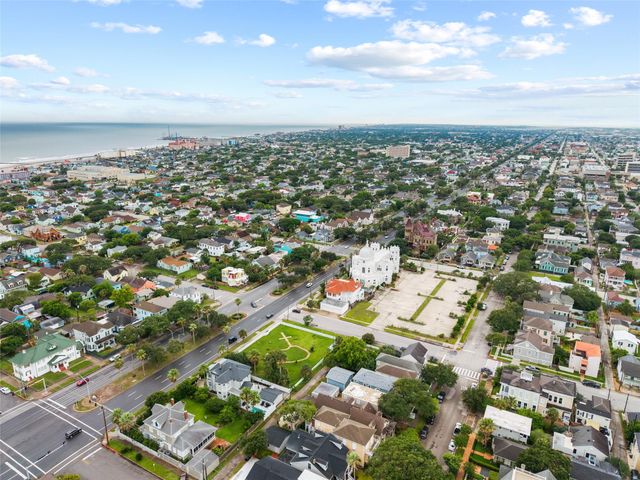 1219 Sealy Street, Galveston, TX 77550
