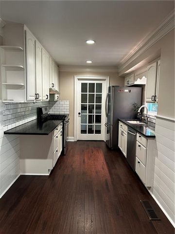 1738 Sandy Court, Snellville, GA 30078