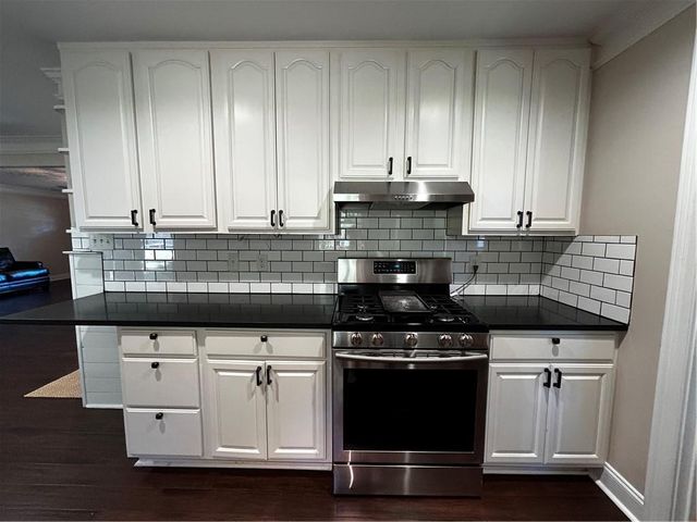 1738 Sandy Court, Snellville, GA 30078
