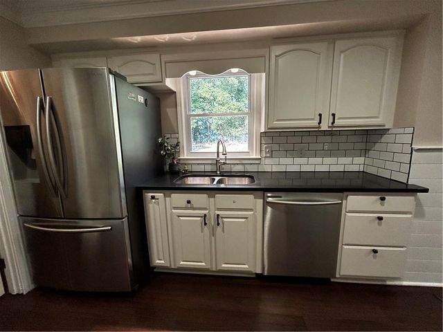 1738 Sandy Court, Snellville, GA 30078
