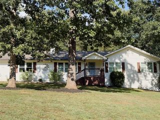 1738 Sandy Court, Snellville, GA 30078