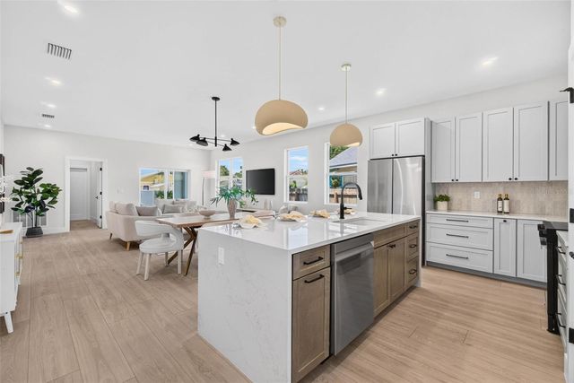 4410 4TH AVENUE S, St Petersburg, FL 33711