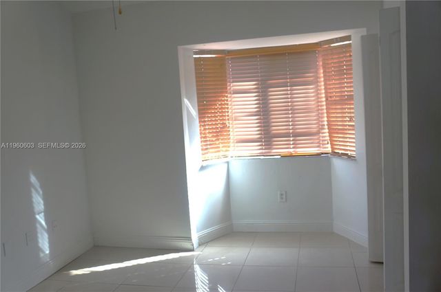 12065 SW 18th St 8-49, Miami, FL 33175