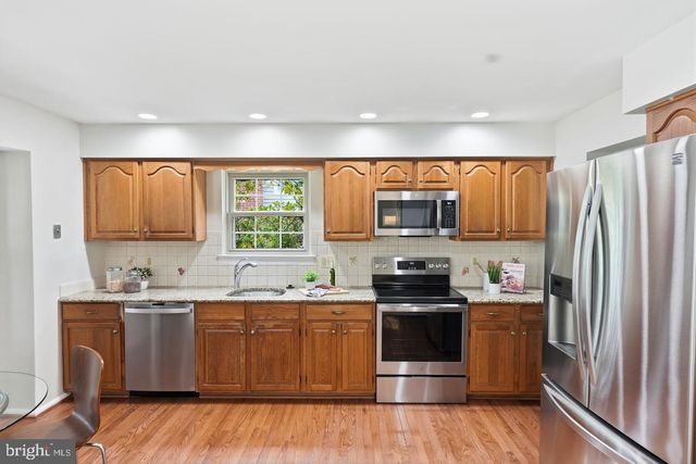 7362 SILVER PINE DR, Springfield, VA 22153