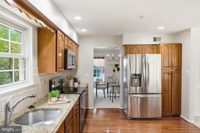 7362 SILVER PINE DR, Springfield, VA 22153