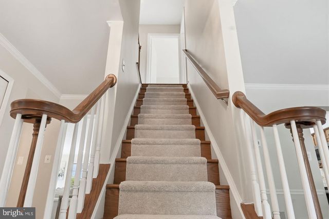 7362 SILVER PINE DR, Springfield, VA 22153