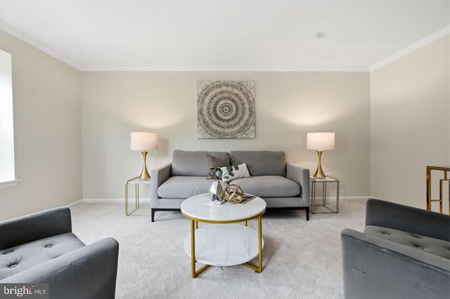 7362 SILVER PINE DR, Springfield, VA 22153