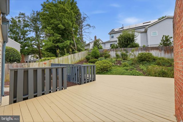 7362 SILVER PINE DR, Springfield, VA 22153