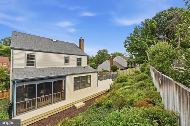 7362 SILVER PINE DR, Springfield, VA 22153