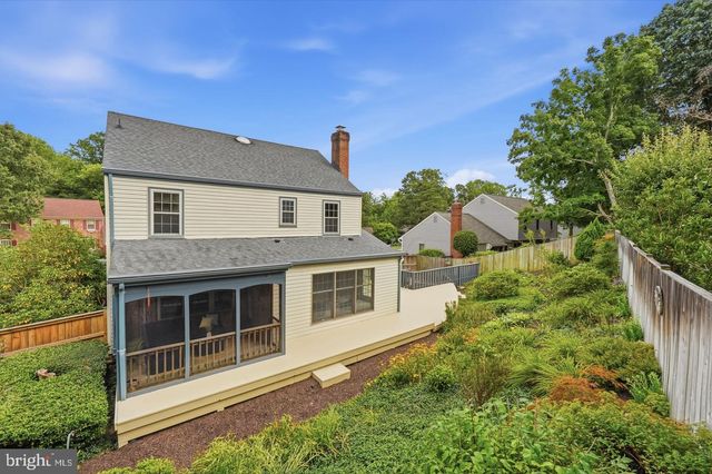 7362 SILVER PINE DR, Springfield, VA 22153