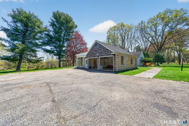103 Ansonia Road, Woodbridge, CT 06525