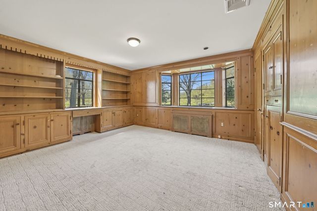 103 Ansonia Road, Woodbridge, CT 06525