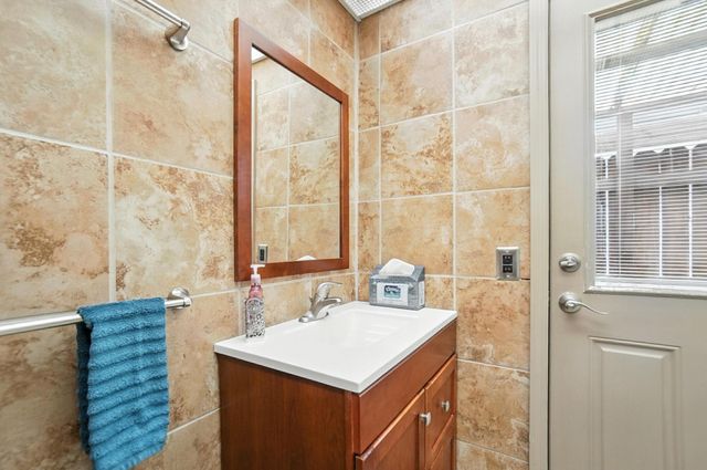 851 E Center Street, Marion, OH 43302