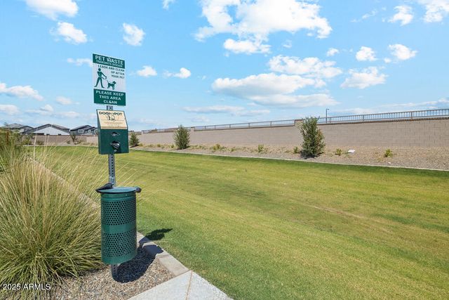 2670 E HOMESTEADER Road, San Tan Valley, AZ 85140