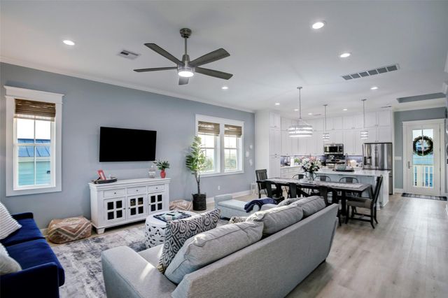 16515 Nassau Way, Jamaica Beach, TX 77554