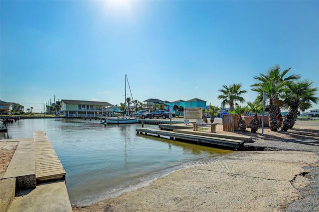 16515 Nassau Way, Jamaica Beach, TX 77554