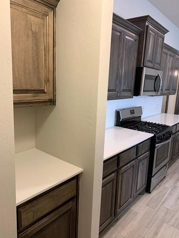 12917 NW 4th Terrace, Yukon, OK 73099