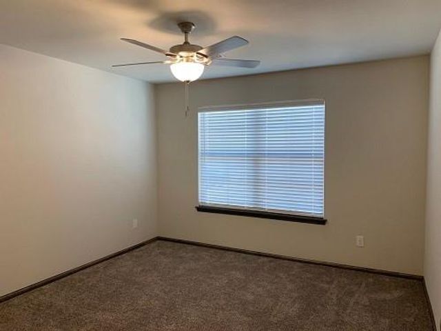 12917 NW 4th Terrace, Yukon, OK 73099