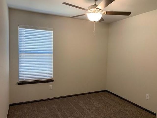 12917 NW 4th Terrace, Yukon, OK 73099