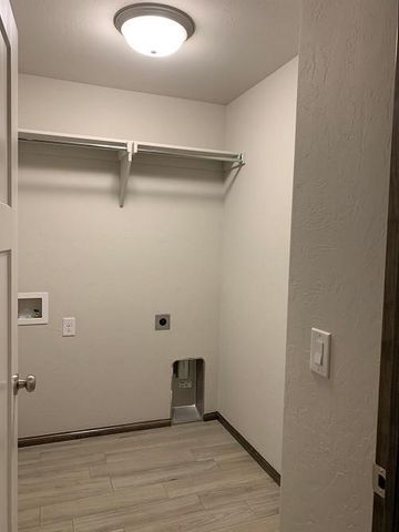 12917 NW 4th Terrace, Yukon, OK 73099