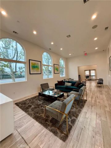 1570 W 1st Street, Santa Ana, CA 92703