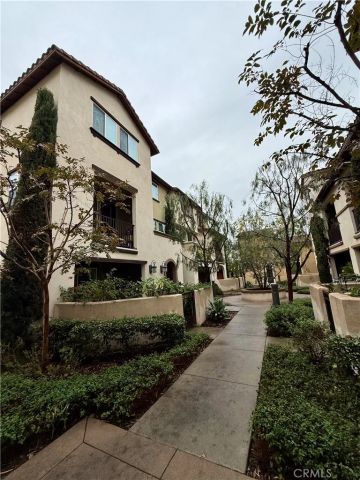 1570 W 1st Street, Santa Ana, CA 92703