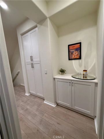 1570 W 1st Street, Santa Ana, CA 92703