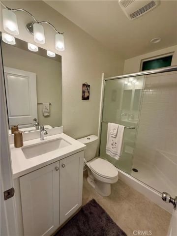 1570 W 1st Street, Santa Ana, CA 92703