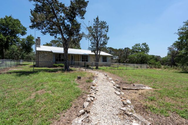 801 Billie Brooks LN, Driftwood, TX 78619