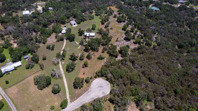 801 Billie Brooks LN, Driftwood, TX 78619