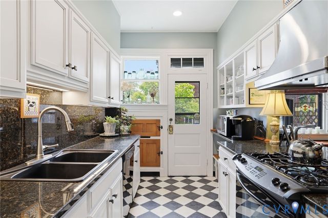 3025 Hanover Ave, Richmond, VA 23221