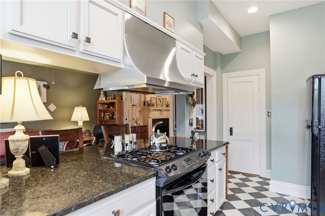 3025 Hanover Ave, Richmond, VA 23221