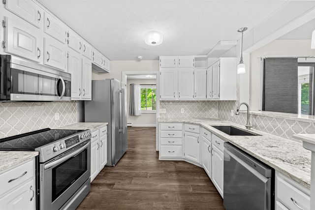 2033 Ridgeview Rd., Salina, KS 67401