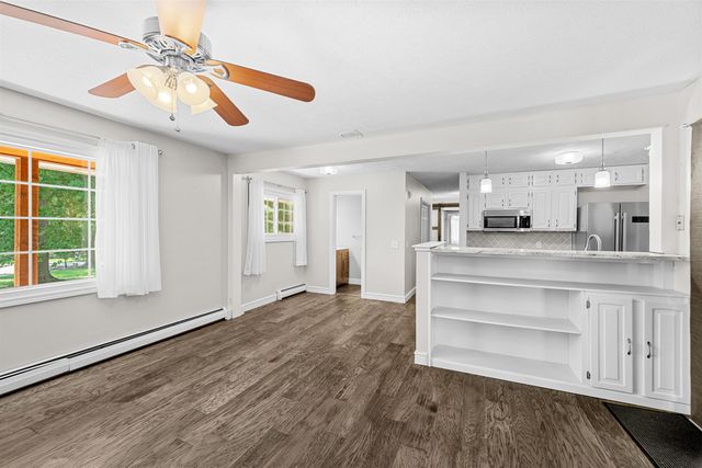 2033 Ridgeview Rd., Salina, KS 67401