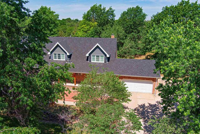 2033 Ridgeview Rd., Salina, KS 67401