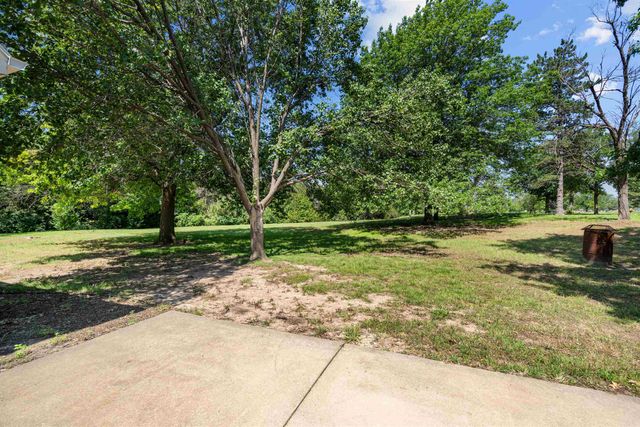 2033 Ridgeview Rd., Salina, KS 67401