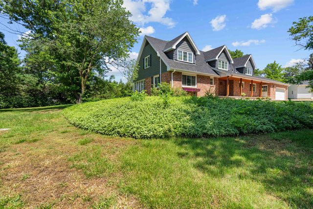 2033 Ridgeview Rd., Salina, KS 67401