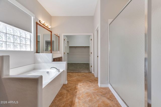 5621 N LYLE Court, Litchfield Park, AZ 85340