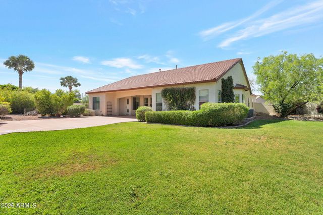 5621 N LYLE Court, Litchfield Park, AZ 85340