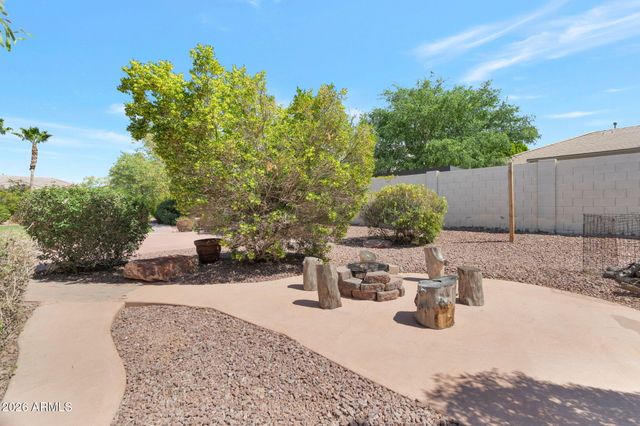 5621 N LYLE Court, Litchfield Park, AZ 85340