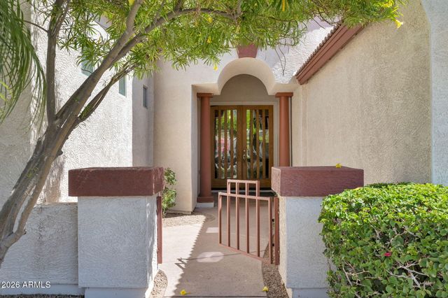 5621 N LYLE Court, Litchfield Park, AZ 85340