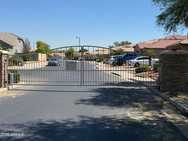 5621 N LYLE Court, Litchfield Park, AZ 85340