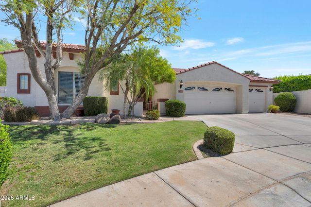 5621 N LYLE Court, Litchfield Park, AZ 85340