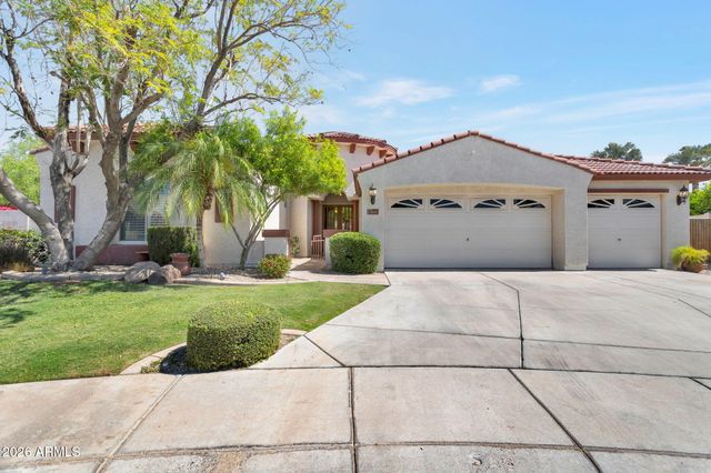 5621 N LYLE Court, Litchfield Park, AZ 85340
