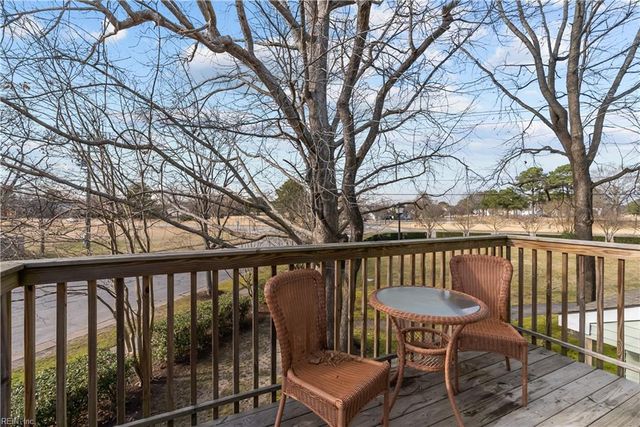 1028 Boagie CT, Virginia Beach, VA 23456