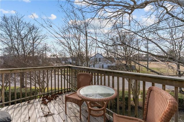 1028 Boagie CT, Virginia Beach, VA 23456