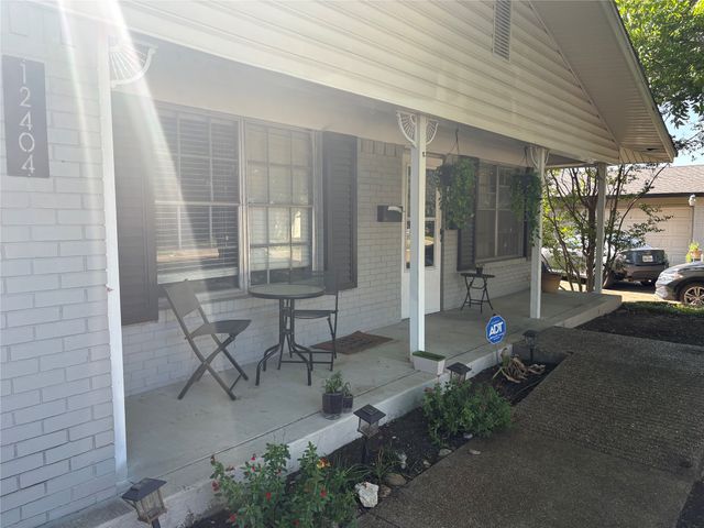 12404 Sunland Street, Dallas, TX 75218