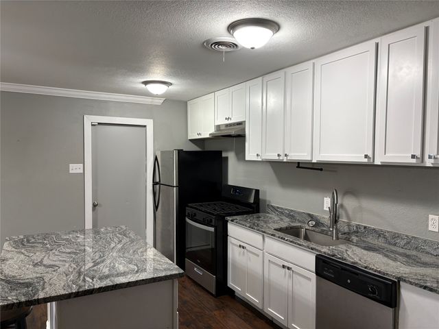 12404 Sunland Street, Dallas, TX 75218